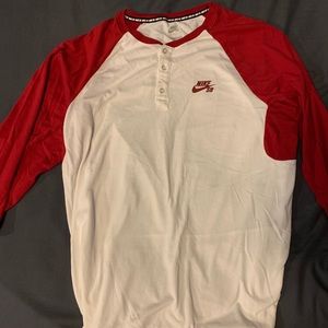 Red and white Nike baseball tee